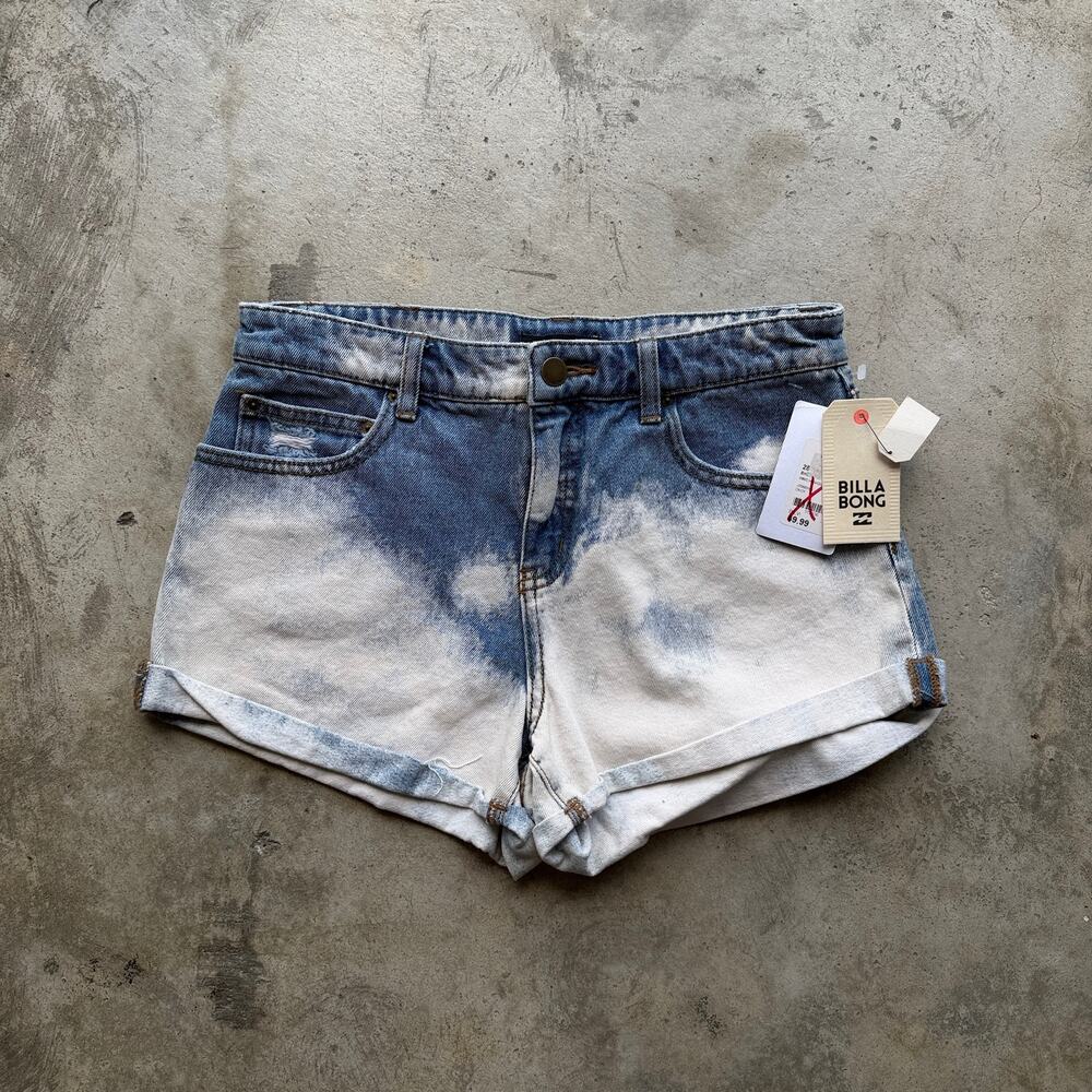 Vintage Y2K Billabong Acid Wash Denim Booty Shorts NWT Size 28